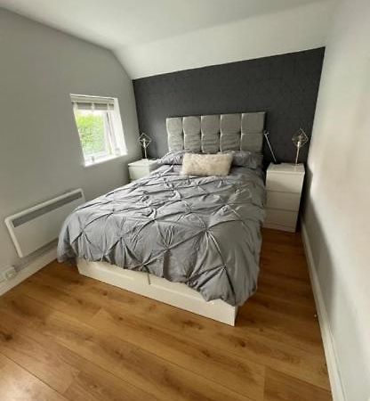 One Bedroom Apartment In The Centre Of Llandudno Exterior photo