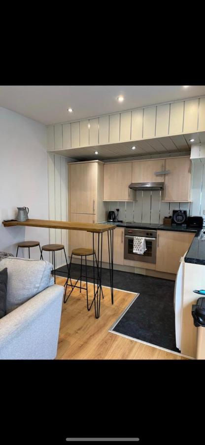 One Bedroom Apartment In The Centre Of Llandudno Exterior photo
